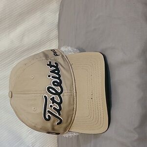 Mens new titelist cap, never been worn